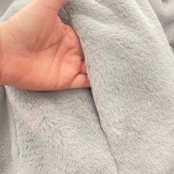 Andrew Marc Ladies' Ultra Soft Attached Hood Reversible Jacket Shine Lavende - Picture 8 of 14